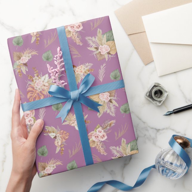 Pampas Grass & Flowers på Lila Presentpapper (Gifting)