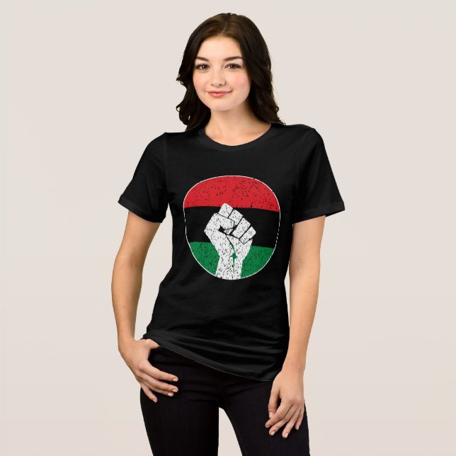 Pan African flag Fist, Afro American Black history T Shirt (Framsida Full)