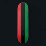 Panafrikanska Flagga Mini Skateboard Bräda 18,5 Cm<br><div class="desc">Denna utformning omfattar den panafrikanska flagga (även känd som Black Liberation flagga, UNIA-flagga eller den afrikansk-amerikanska flagga), som är en flagga mellan tre färg som består av tre vågräna rött, svart och grönt. Universitetsförbundet för negro Improvement Association and African Communities League (UNIA-ACL) antog det formellt den 13 augusti 1920. Den...</div>