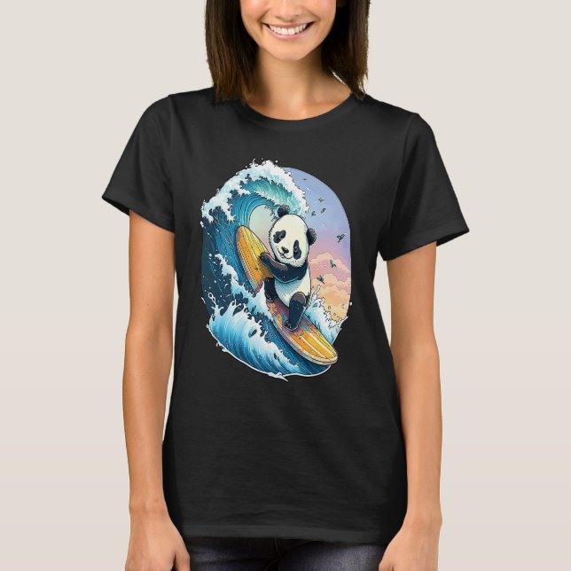 Panda Bear Surfing the great Wave off Kanagawa T Shirt (Framsida)