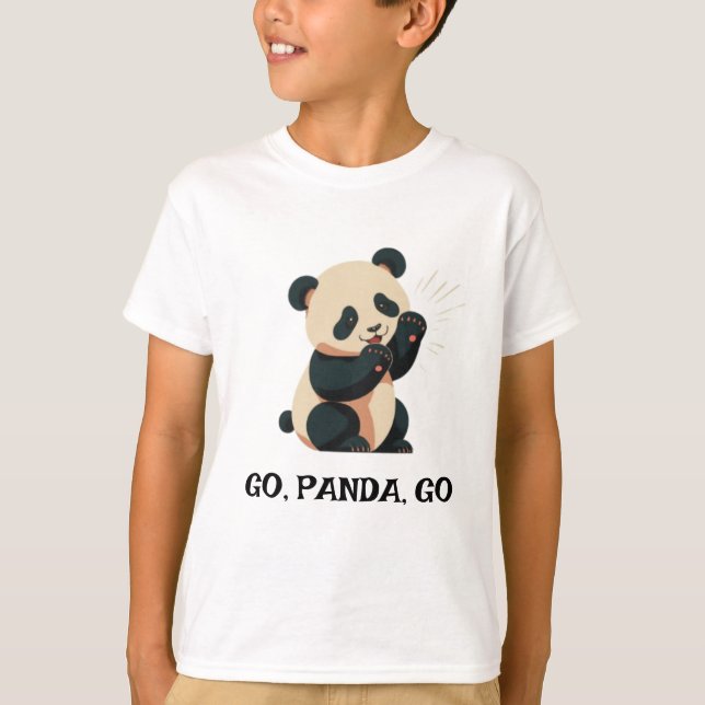 PANDA CHEEERING T SHIRT (Framsida)