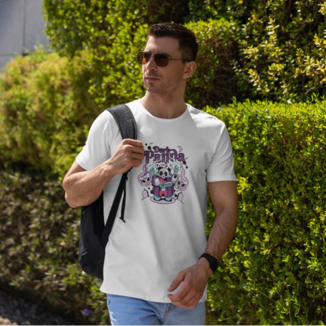 Panda Farmer Tecknad T Shirt (Skapare uppladdad)