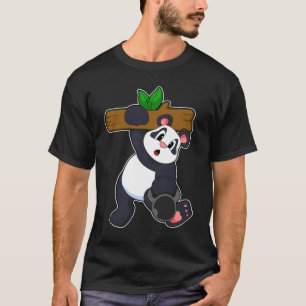 Panda med Wood vid styrkeutbildning T Shirt
