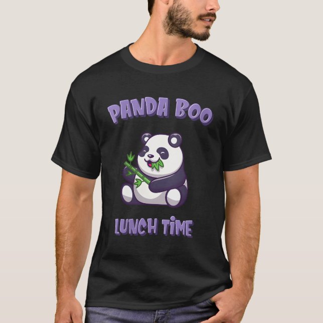 Panda Pandaboo Eating Bamboo Grass Lunchtime T Shirt (Framsida)