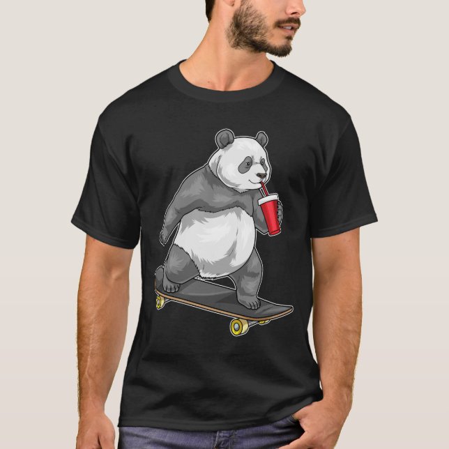 Panda Skater Skateboard T Shirt (Framsida)