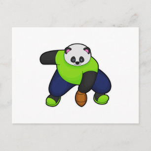 Panda som fotbollsspelare med fotboll vykort