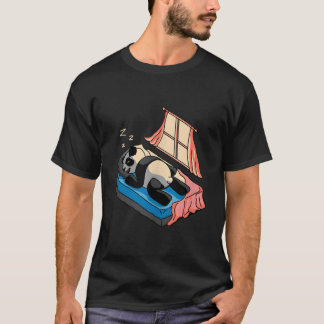 Panda sover i en säng i sovrummet med ansiktet ner t shirt