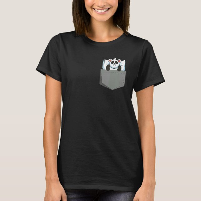Panda sover Panda i fickan T Shirt (Framsida)