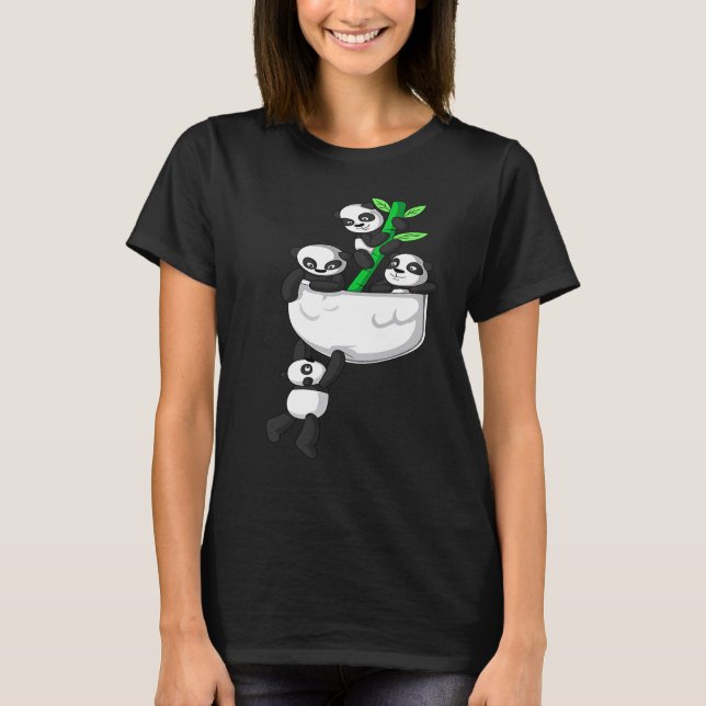 Panda Spädbarn i Chest Pocket Panda Bear T Shirt (Framsida)