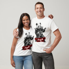 Panda spelar Hard Rock på en svart T Shirt