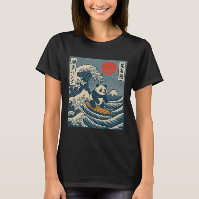 Panda surfing japanska _6  t shirt (Framsida)
