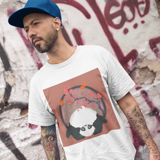 Panda under Blooming Sakura T-Shirt (Skapare uppladdad)