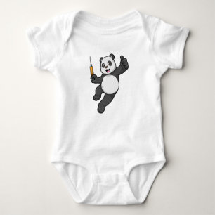 Panda vid vaccinering med spruta t shirt