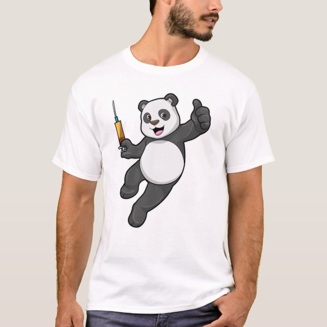 Panda vid vaccinering med spruta t shirt (Framsida)