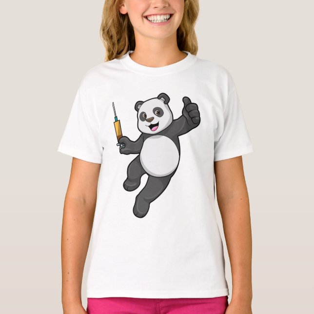 Panda vid vaccinering med spruta t shirt (Framsida)