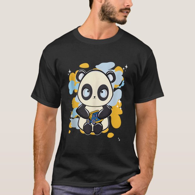 Panda With Toy T Shirt (Framsida)