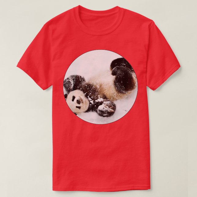 Pandabjörn i snö Pandorasboxchildren T Shirt (Design framsida)
