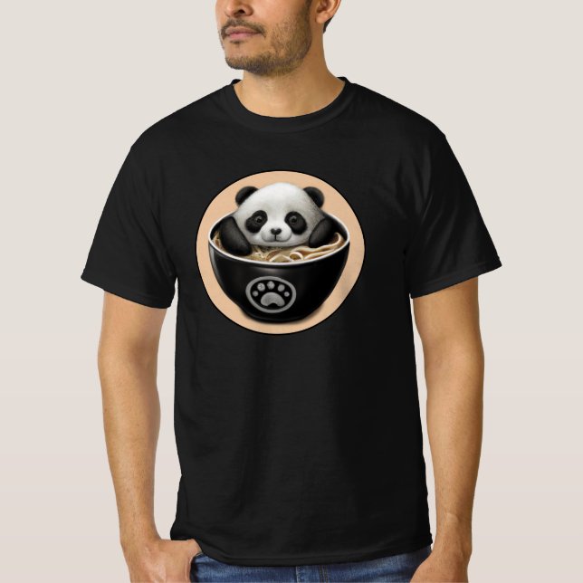 Pandabjörnen i Cute Baby i ett Ramen-skal T Shirt (Framsida)