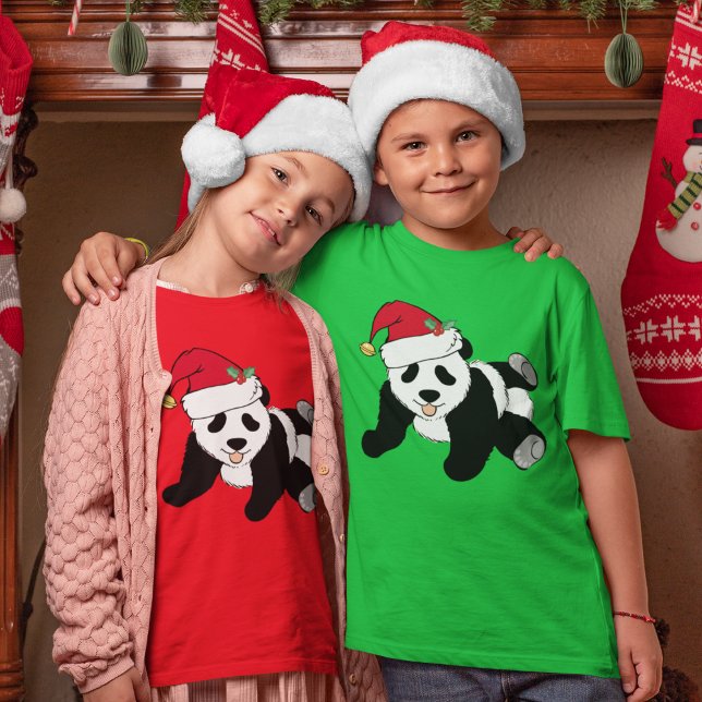 Pandabjörnen i julklapp i Santa Hat Kids T Shirt (Skapare uppladdad)