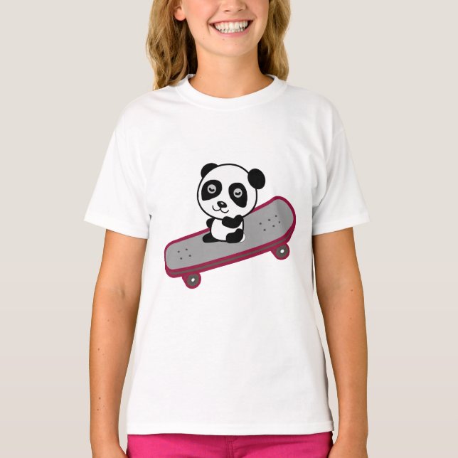 Pandaridning på skateboarden t shirt (Framsida)
