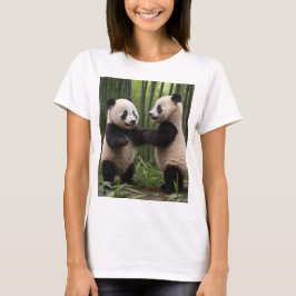 Pandor från Baby i en bamboo-skog, T-Shirt