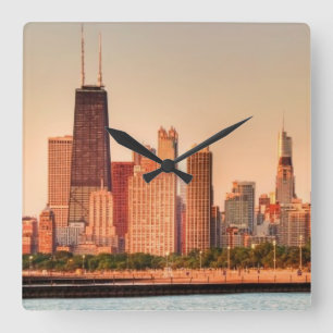 Panorama av Chicago horisont på soluppgången Fyrkantig Klocka