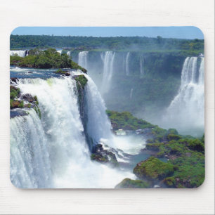 Panorama av de Iguazu vattenfallen från Brasilien Musmatta