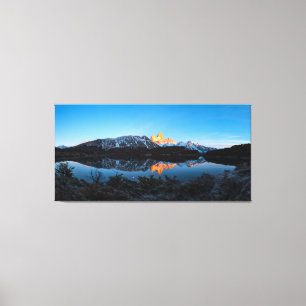 Panorama- beskåda av sjön Capri, Patagonia Canvastryck