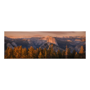 Panorama med halv daghem och hög Sierra Fototryck