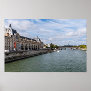 Panoramabild av Musee d'Orsay från Pont Royal - Pa Poster