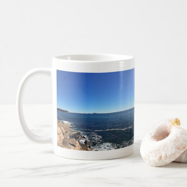 Panoramic Vista of Rocky Shoreline Kaffemugg (Med munk)