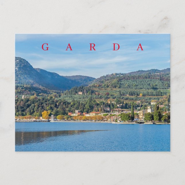 Panoramisk syn på Garda-vykort i sjö Garda Vykort (Framsida)