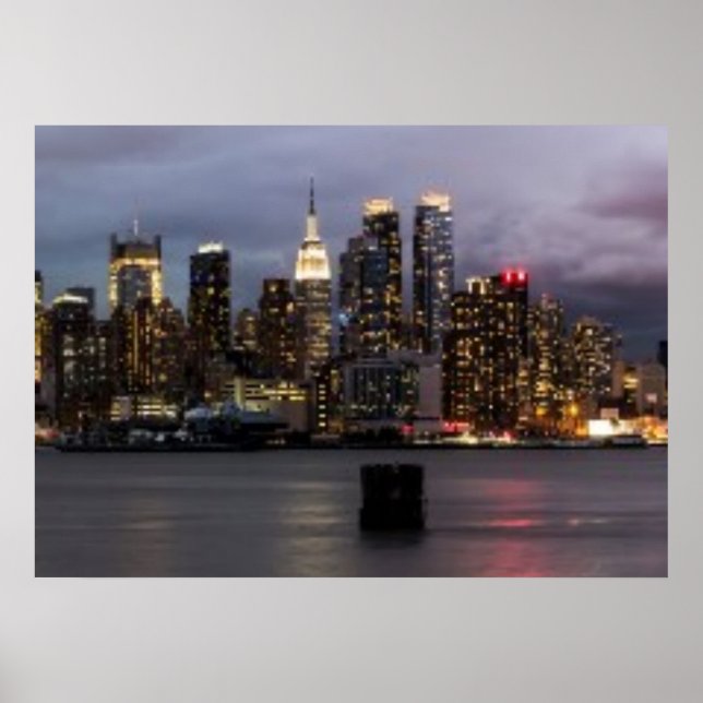 Panoramisk syn på Manhattan i tidigt på kvällen Poster (Framsidan)