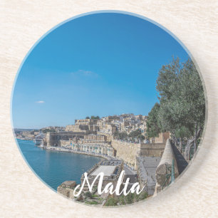 Panoramisk syn på stadens vägg och hamn i Valletta Underlägg