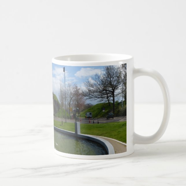 Panoramiska Grind och Fontän Naarden Mugg (Höger)