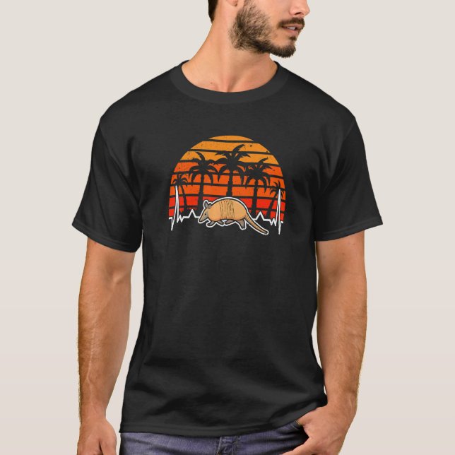 Pansarhjärta Retro   T Shirt (Framsida)