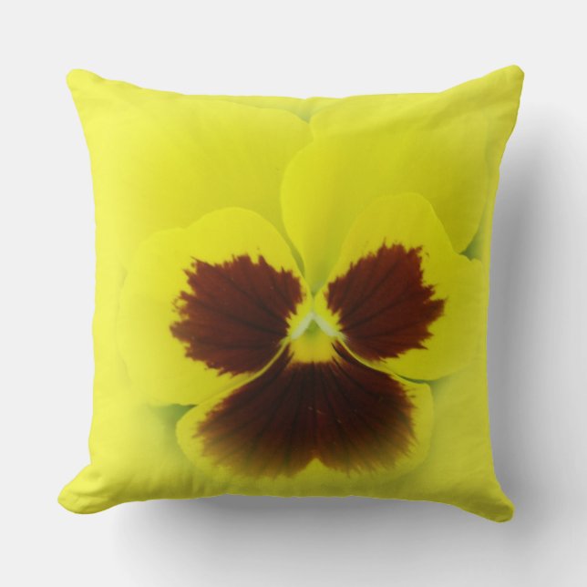 Pansies - A Springtime Treat in Gult and Brown Kudde (Framsida)