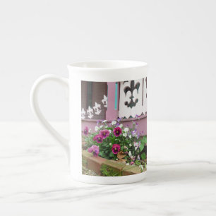 Pansies and Fleur-de-lis - Martha's Vineyard Benporslin Mugg