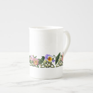 Pansies & Celtic Triskels Benporslin Mugg