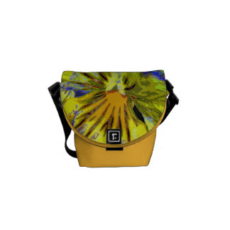 Pansyabstrakt Messenger Bag