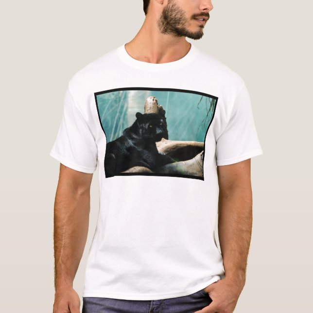 Panter med piercingögon t shirt (Framsida)