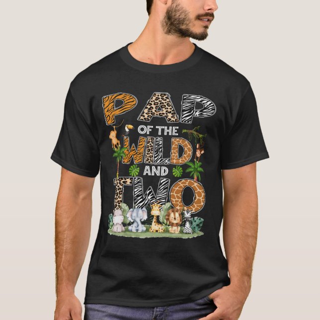 Pap av Vilden och två Zoo Safari Jungle Birthday T Shirt (Framsida)
