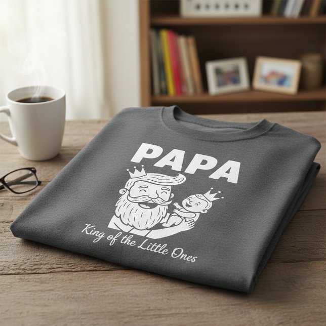 Papa King of the Little Ones, Dad & Baby  T Shirt (Skapare uppladdad)