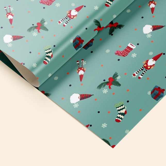 Papa Noel, calcetines navideños y regalos Presentpapper (Charming wrapping paper with Santa Claus, socks and presents on turquoise background with snowflakes)