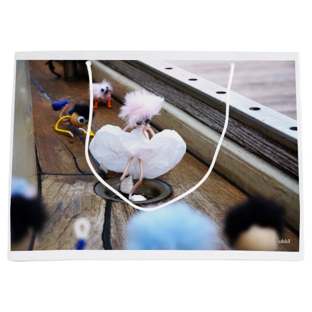 Paparazzi bij Fubby op rooster. (Framsidan)