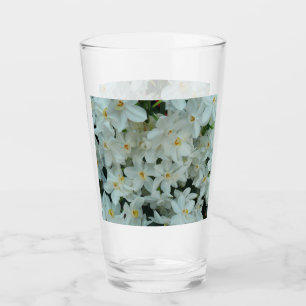 Paperwhite Narcissus delikata vita blommor Glaskopp