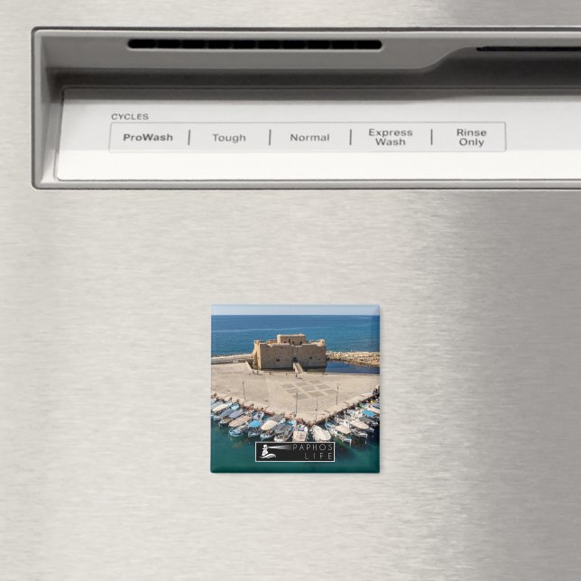 Paphos Life Logotyp på Castle Magnet (In Situ (Dishwasher))