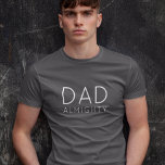 Pappa Allmighty | Modern Snyggt Pappa Far T Shirt<br><div class="desc">Enkelt,  snyggt "Pappa Almighty" anpassad design i en contemporary typografi i ett modernt minimalistiskt stil. Perfektens gåva till speciella pappa på hans födelsedag,  fars dag eller bara för att!</div>