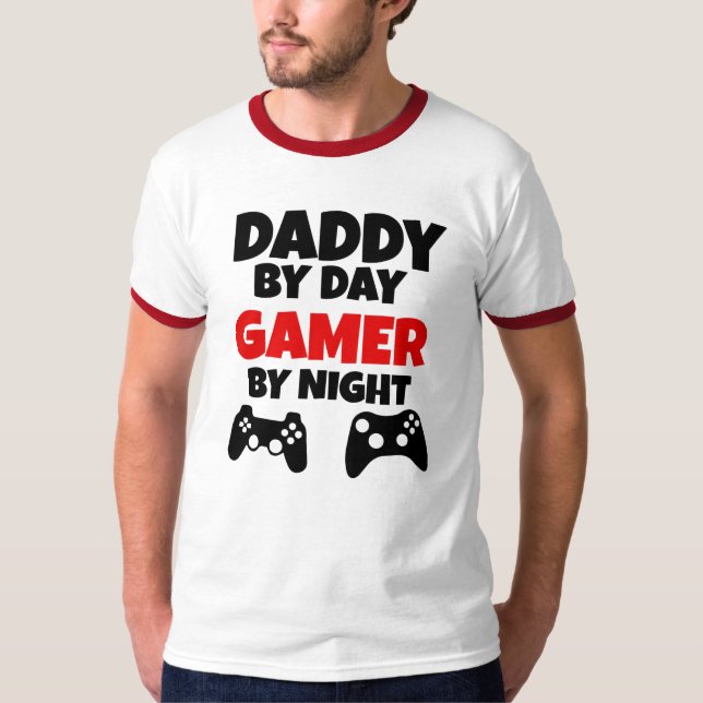 Pappa av daggameren av roliga Gamers för natt T-shirt (Framsida)
