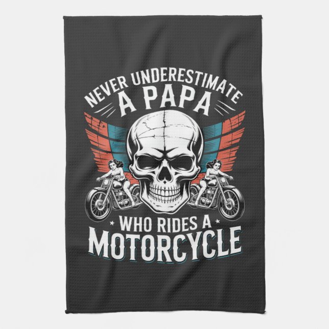 Pappa Biker Som Kör En Motorcykel Kökshandduk (Vertikal)